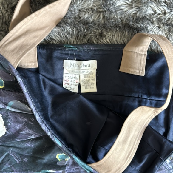 MaxMara top sz IT42 - Picture 2 of 4